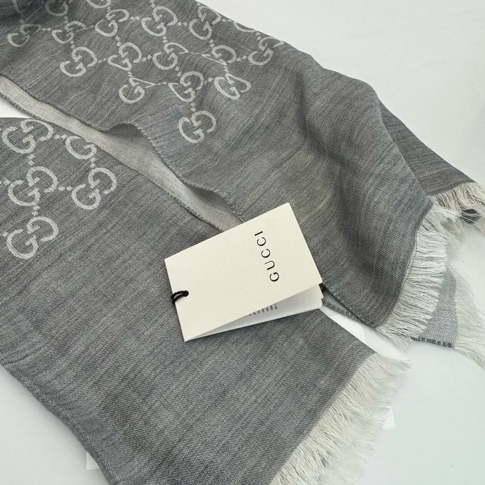 Gucci NWT Gray Monogram GG Wool/Silk Fringe Patterned Scarf 165904